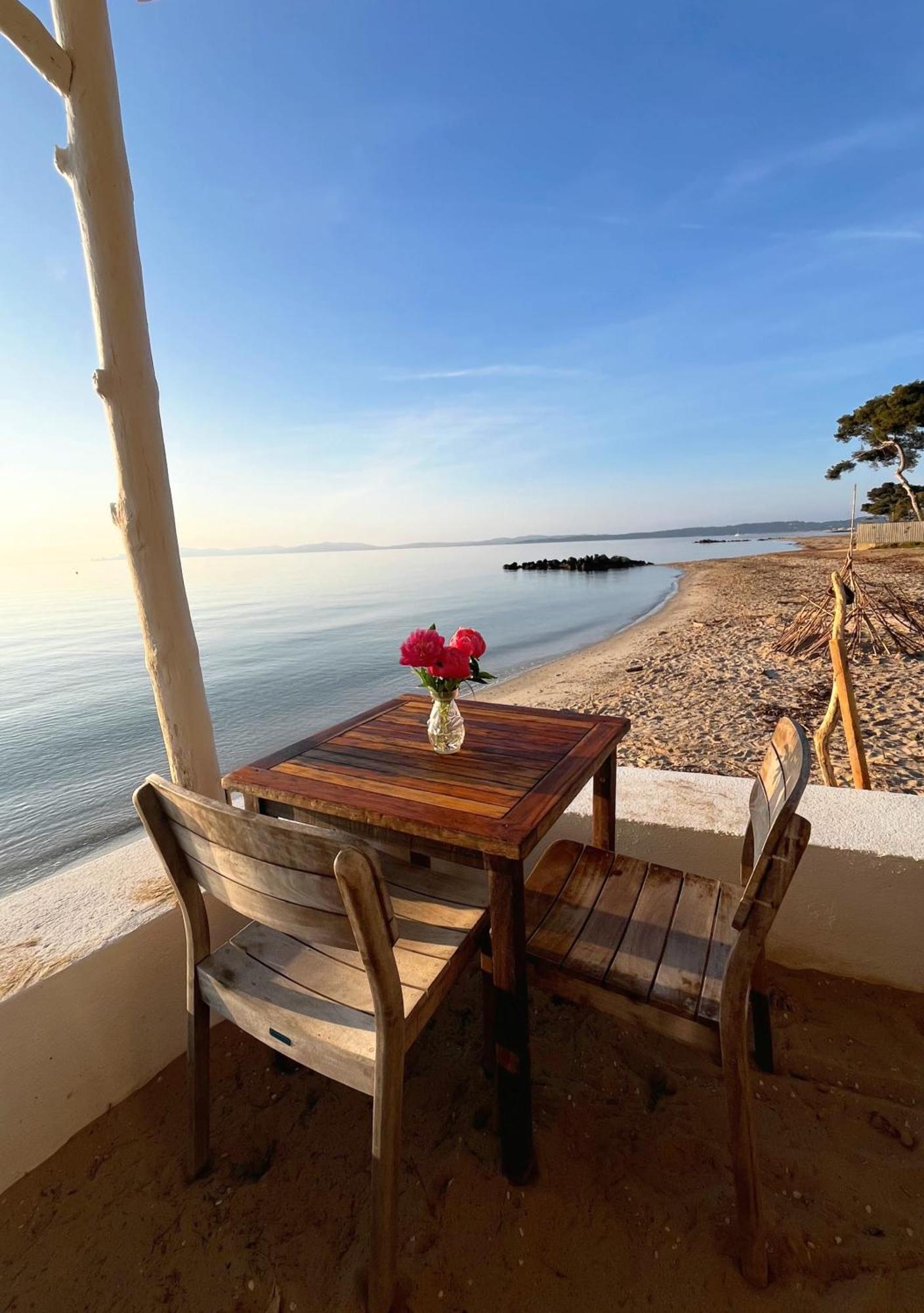 Hotel Lido Beach Hyeres Exterior photo